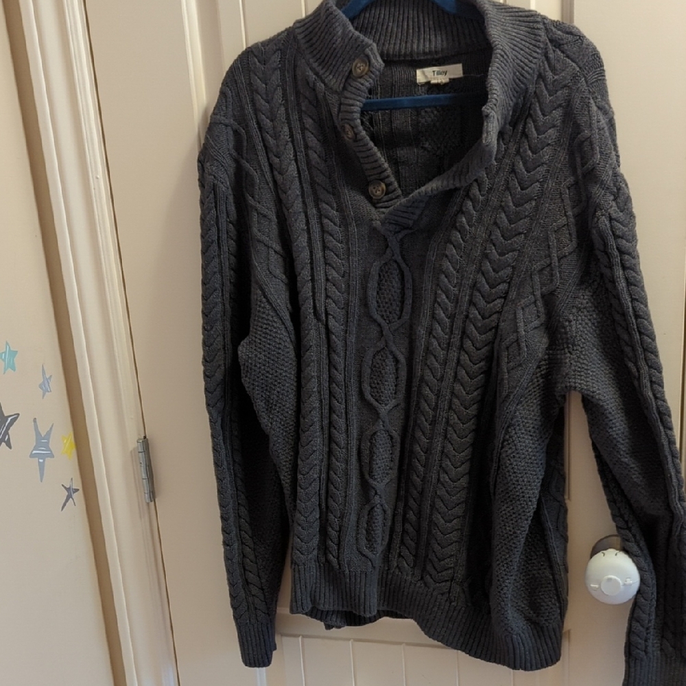Men's Sz. Large Tilley 🇨🇦 Cable Knit Sweater